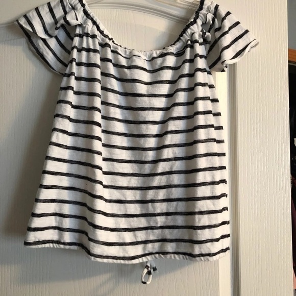 Top - Picture 2 of 2